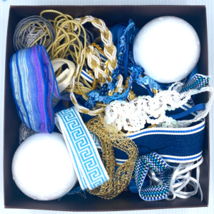 Trim Queen Carolina Blue Ornament Kit
