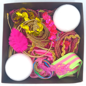 Trim Queen Pink Party Ornament Kit